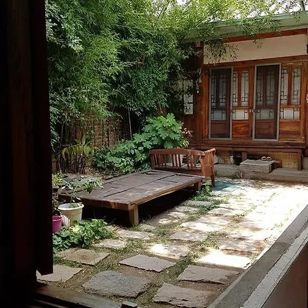Gongsimga Hanok Guesthouse Seoul Exterior photo