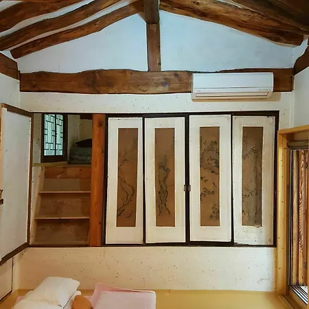 Gongsimga Hanok Guesthouse Seoul Exterior photo