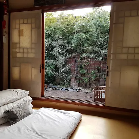 Gongsimga Hanok Guesthouse Seoul Exterior photo